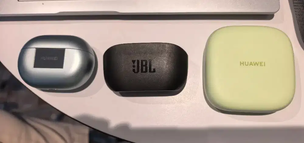 Headset TWS (Huawei & JBL)Dijual satuan