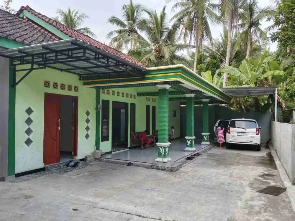 RUMAH PANJATAN WATES