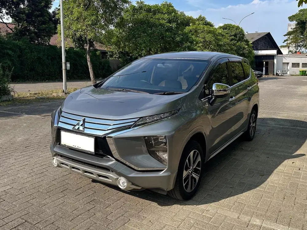 Jual Mitsubishi Xpander Ultimate 2019 A/T Abu Abu Metalik