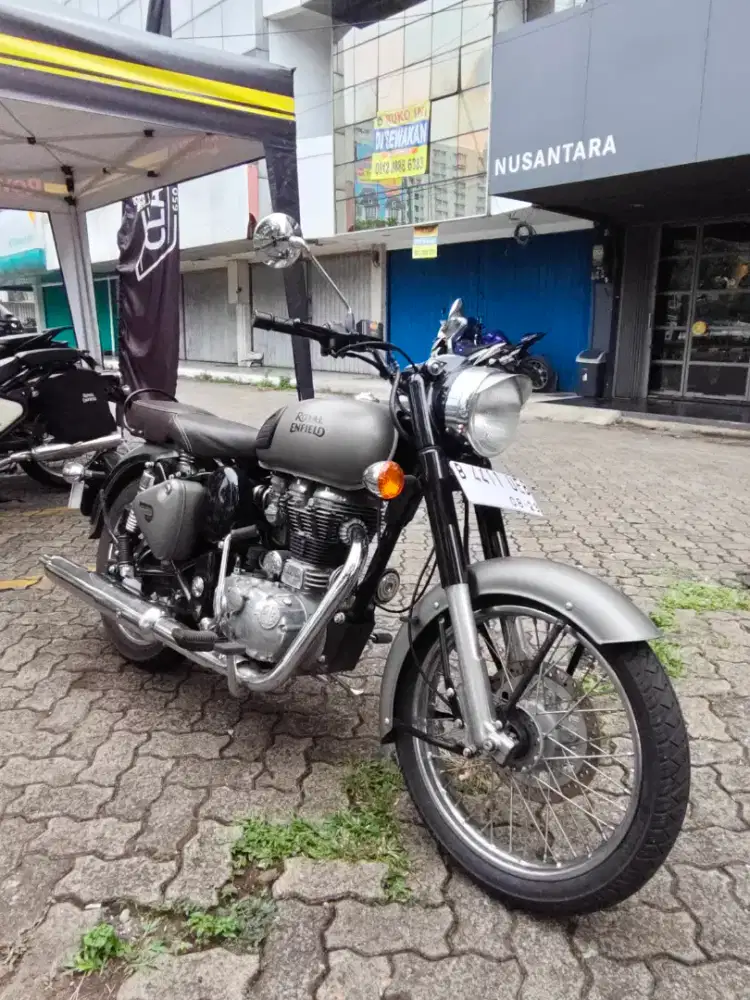 Classic 350 gun grey karbu 2019