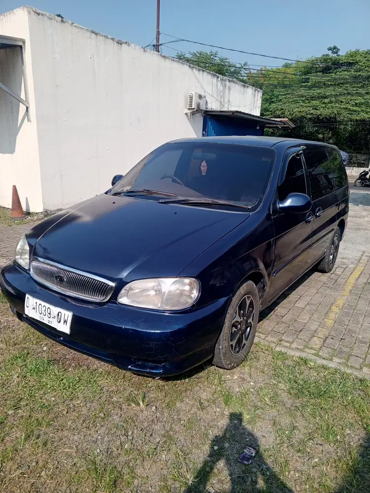 Kia Carnival 2001 Bensin