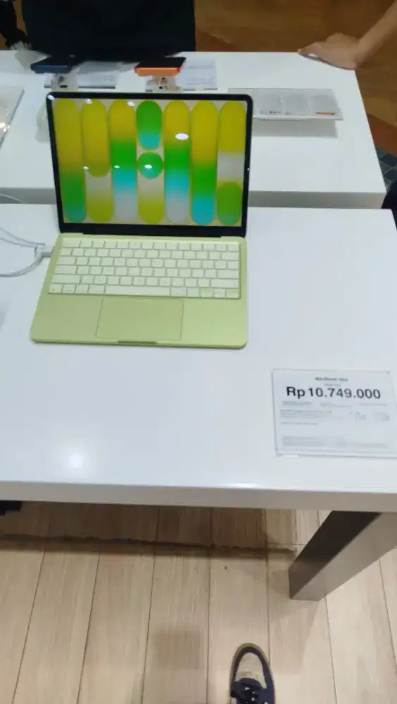 Cicilan macbook Neo tanpa kartu kredit