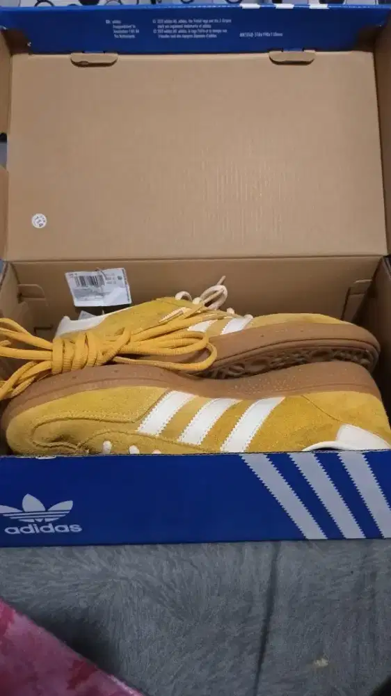 Sepatu Adidas Original Baru Pakai Beberapa Bulan