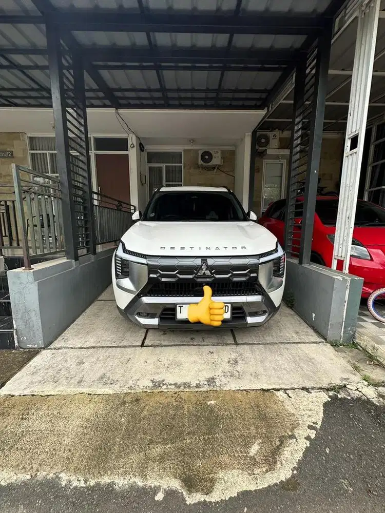 Di jual mobil Mitsubishi Destinator Ultimate 2025