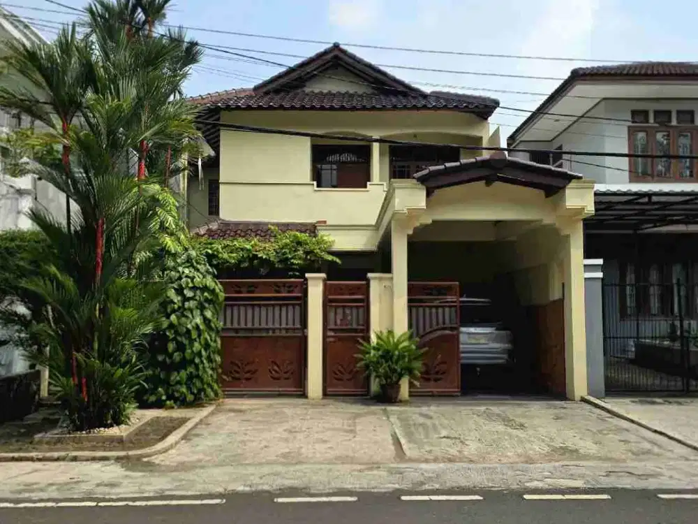 rumah second dalam komplek elite di Duren Sawit Jaktim