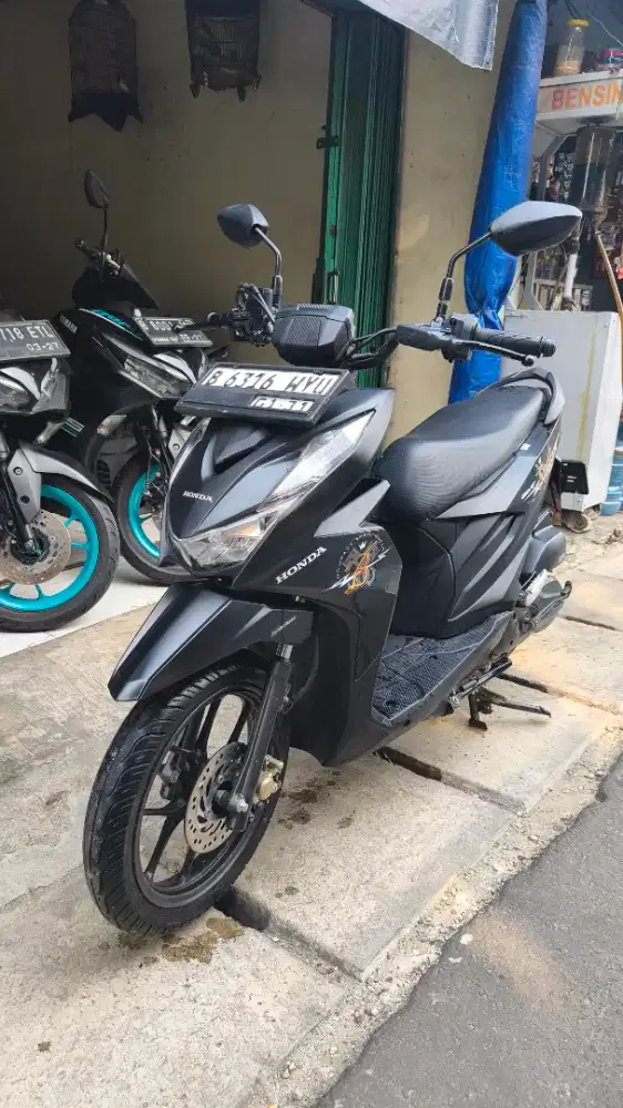 JUAL HONDA BEAT STREET 2021 KM LOW 9 RB