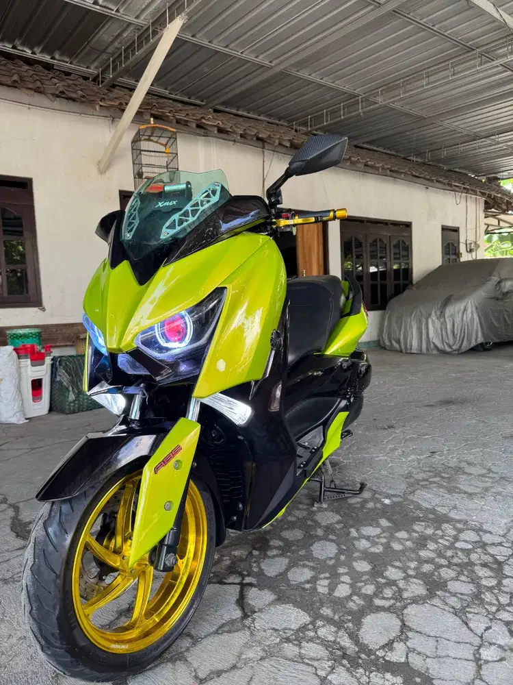 DIJUAL YAMAHA XMAX 250 2018 - WARNA LANGKA, TAMPILAN GANTENG, SIAP GAS