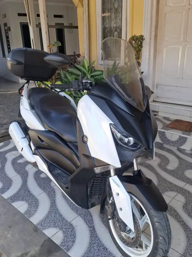 Yamaha XMX white