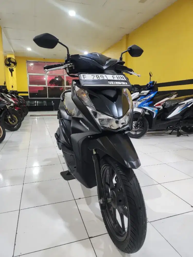 HONDA BEAT SPORTY DELUXE 2022 WARNA HITAM