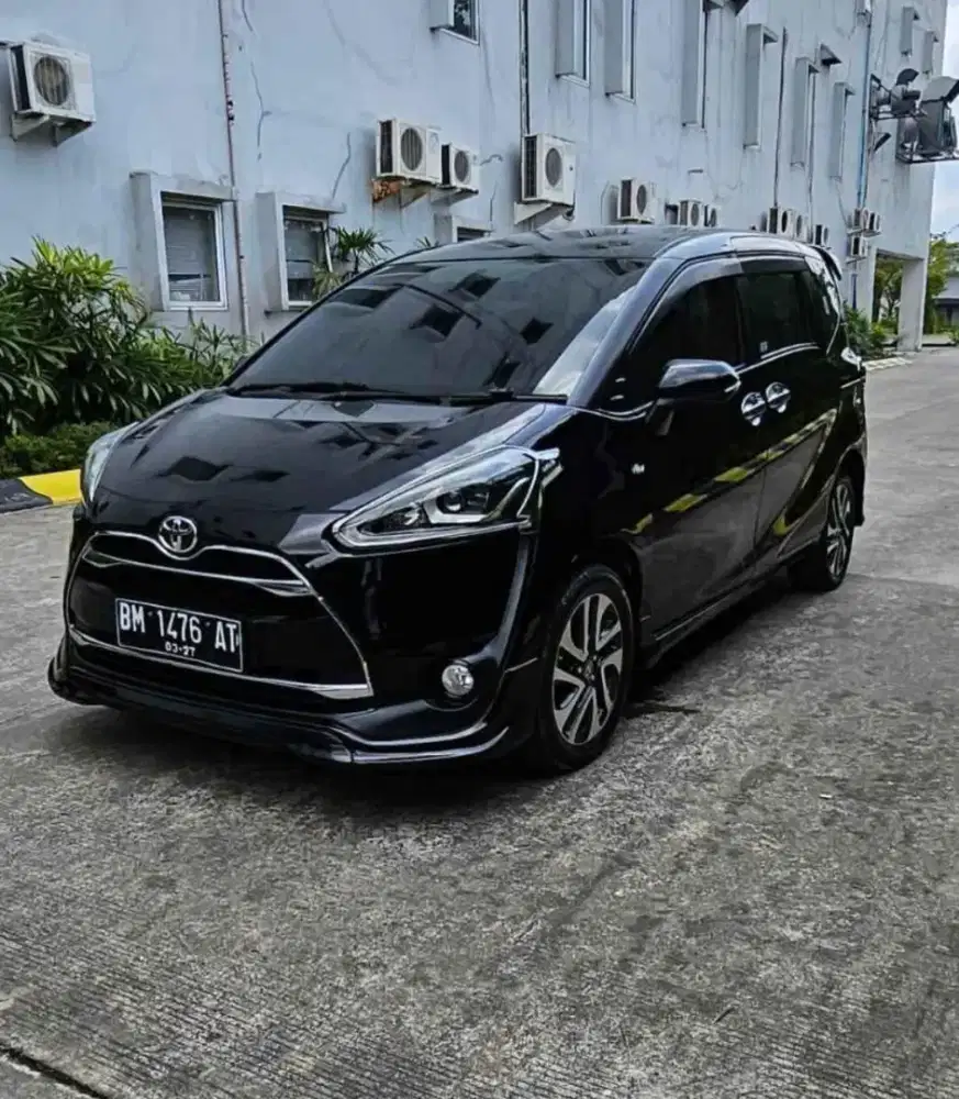 Toyota sienta tipe Q 2016