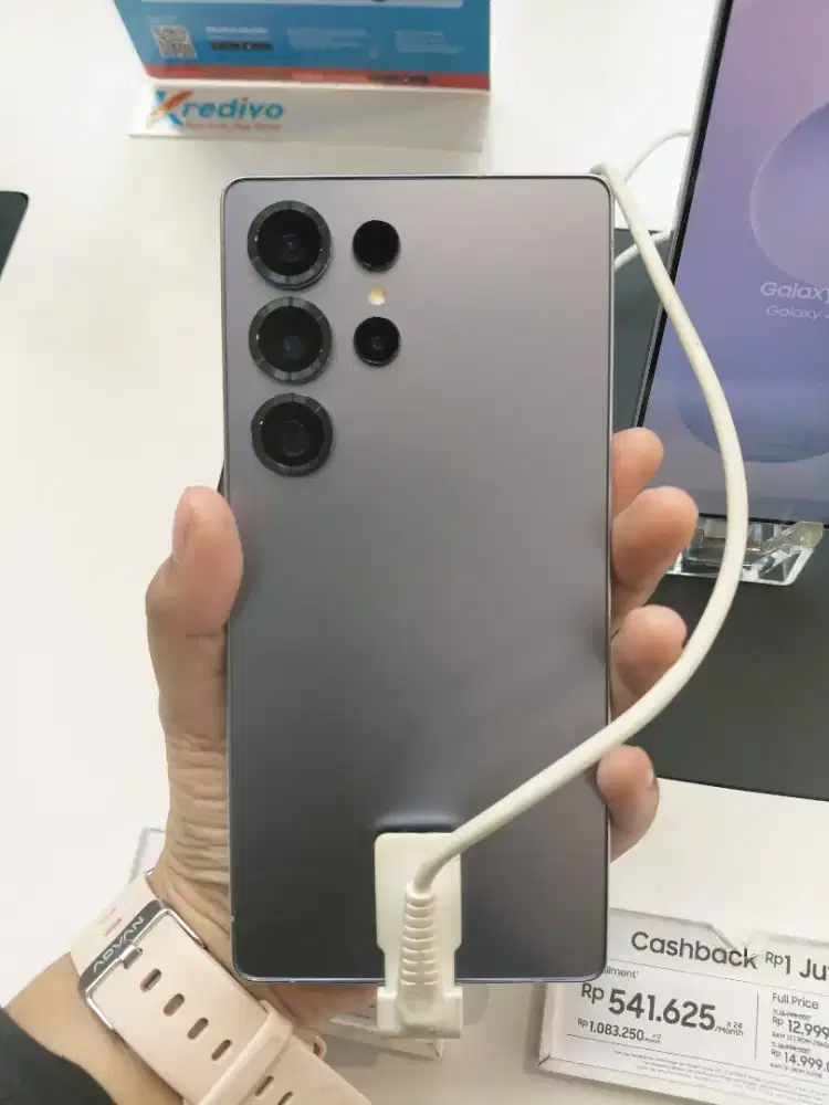 Samsung Galaxy s25 Ultra 12/256