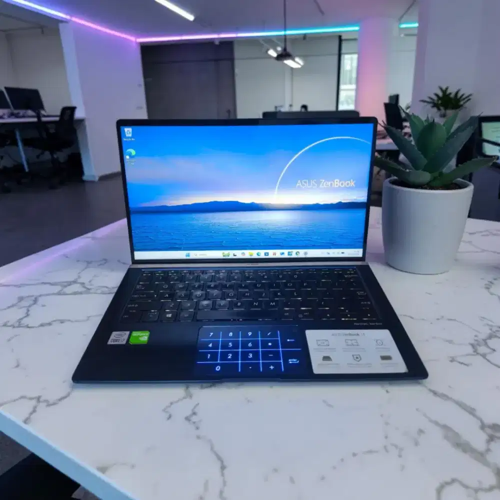 Laptop Slim Design ASUS ZENBOOK UX433 Core i7 Ram 16/512gb Ssd COD