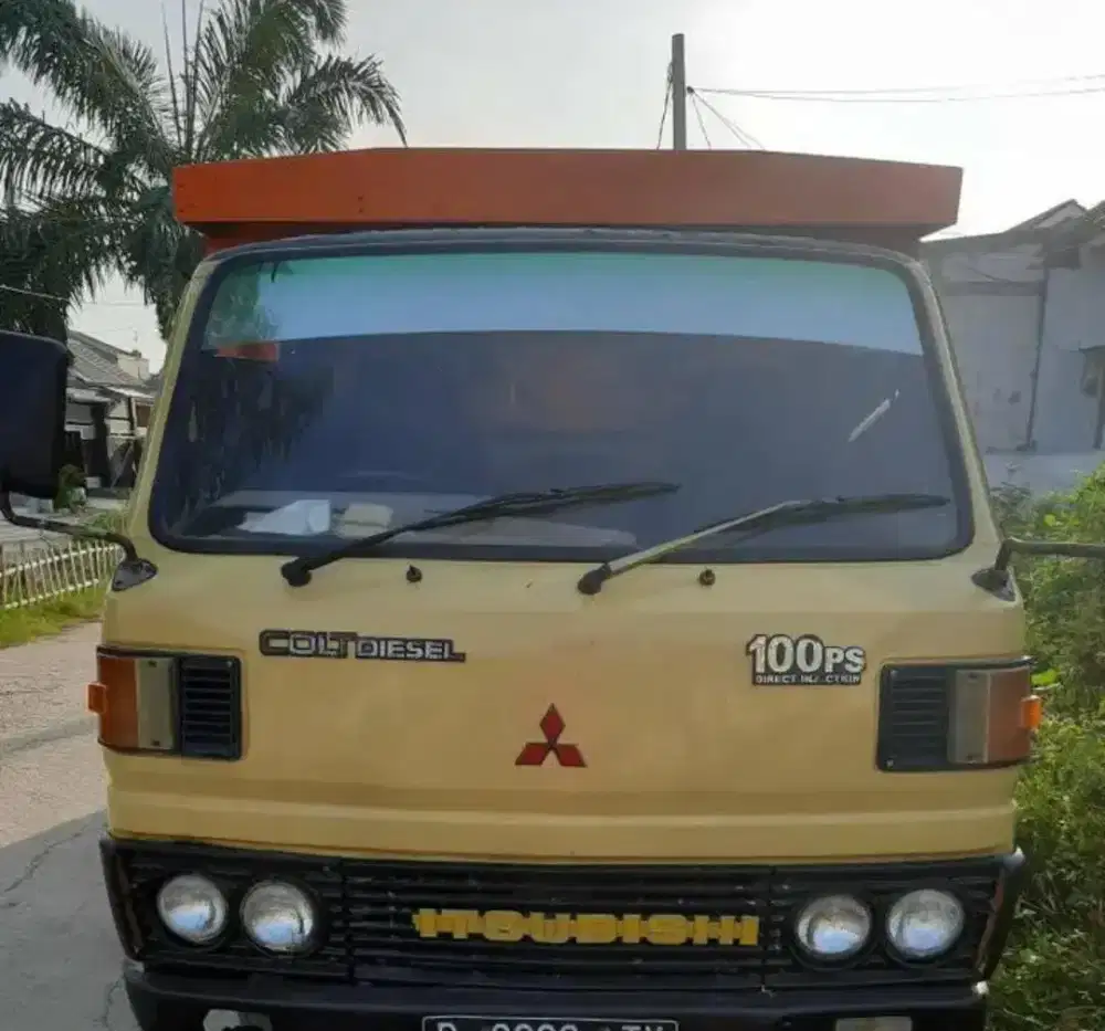 Mitsubishi canter 100ps 6 roda tahun 1995