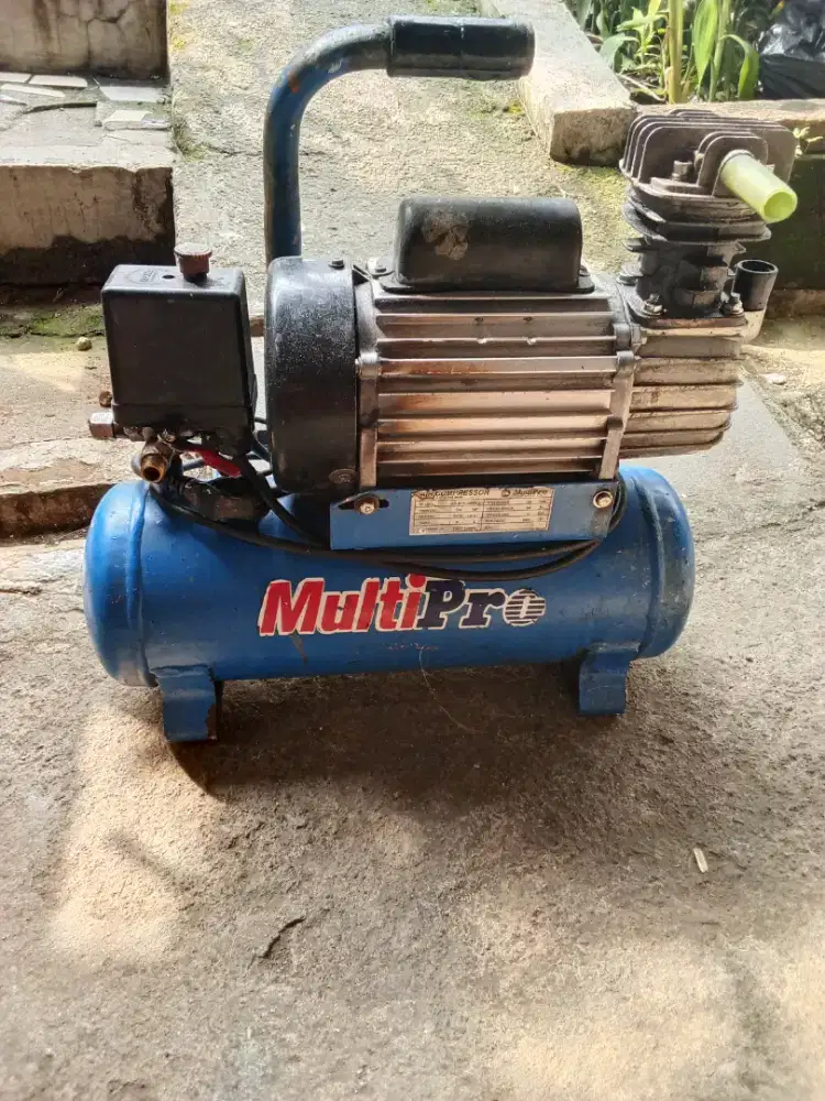 Dijual kompresor mini apa adanya  jadiin duit saja