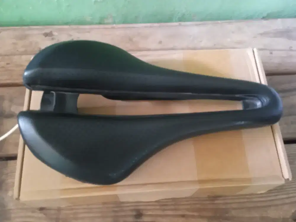 SADEL RACEWORK / hollow