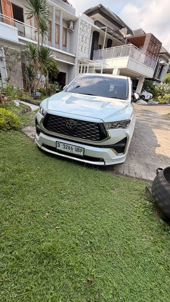DIJUAL CEPAT – Toyota Innova Zenix Hybrid Q Modelista