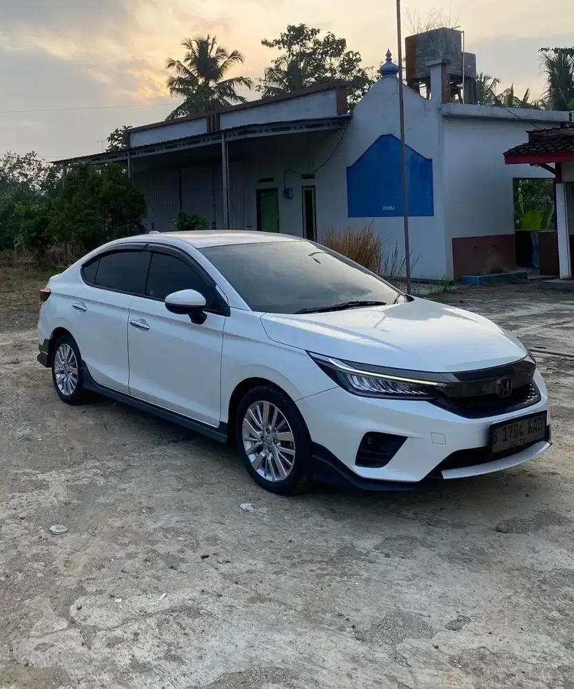 HONDA CITY E 1,5 CVT 2022 RS LooK PUTIH MUTIARA PaJAK PANJANG 02/2027