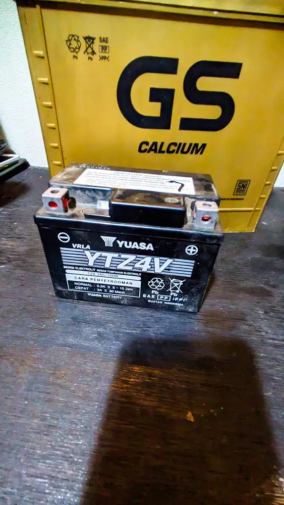AKI MOBIL DAN MOTOR GS & YUASA ORIGINAL
