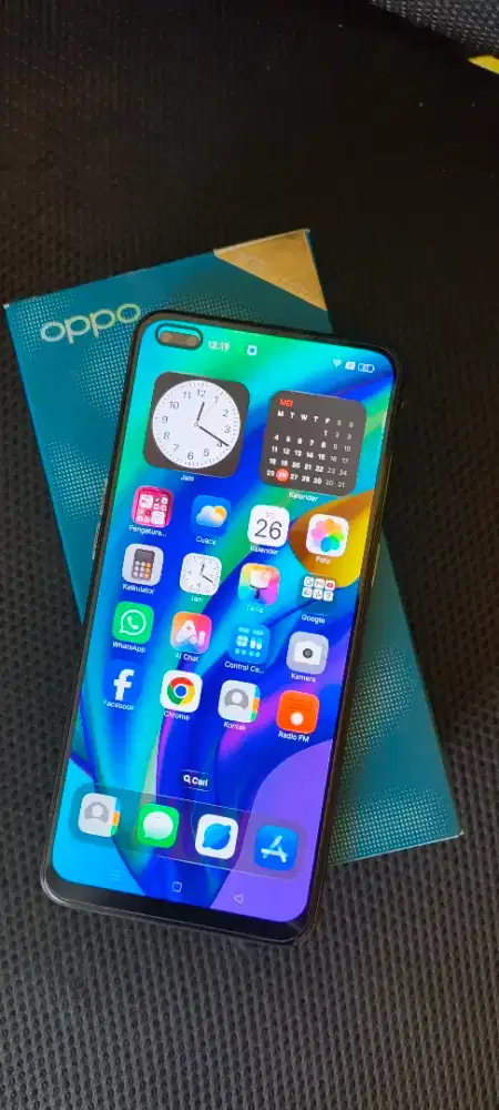 Oppo reno 4 f 
‎8+5 / 128 legaaa