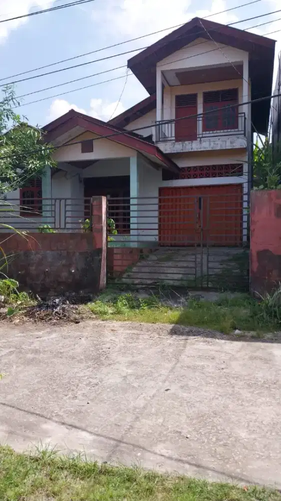 Di Jual Segera Rumah 1 1/2 Lantai