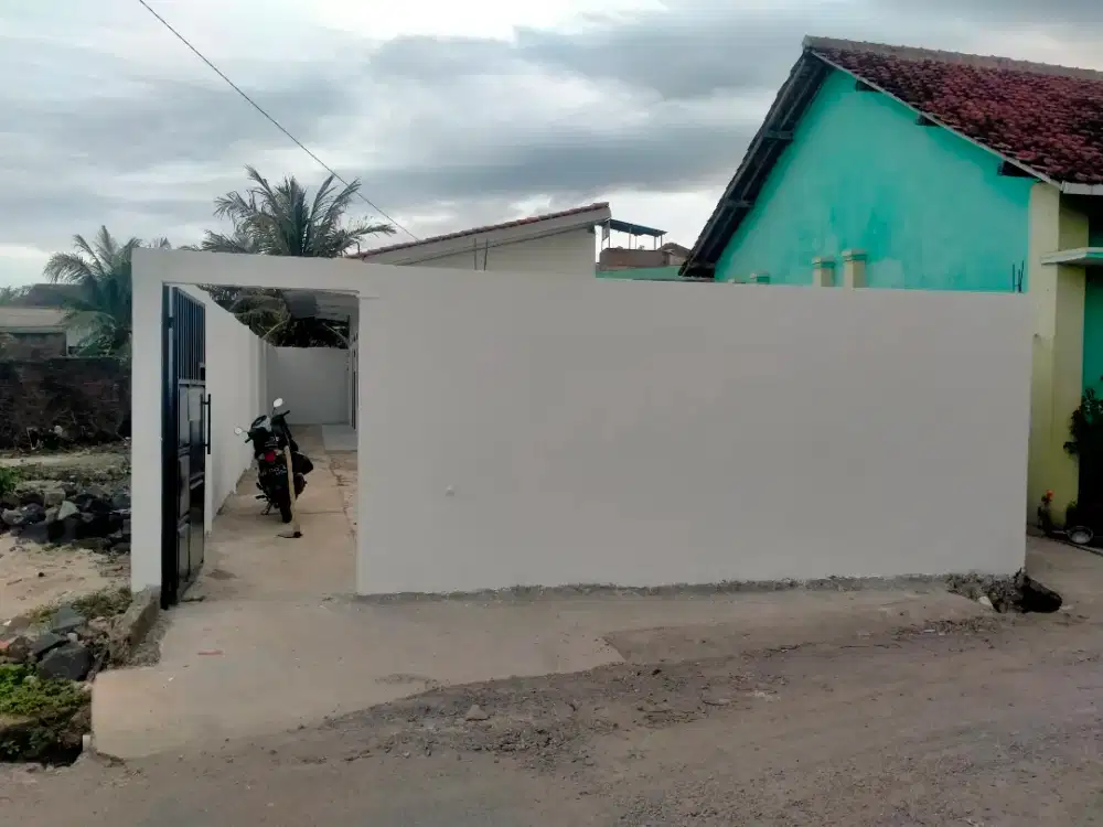 Dijual Tanah Berikut Kosan 3 Pintu (Bangunan Baru)