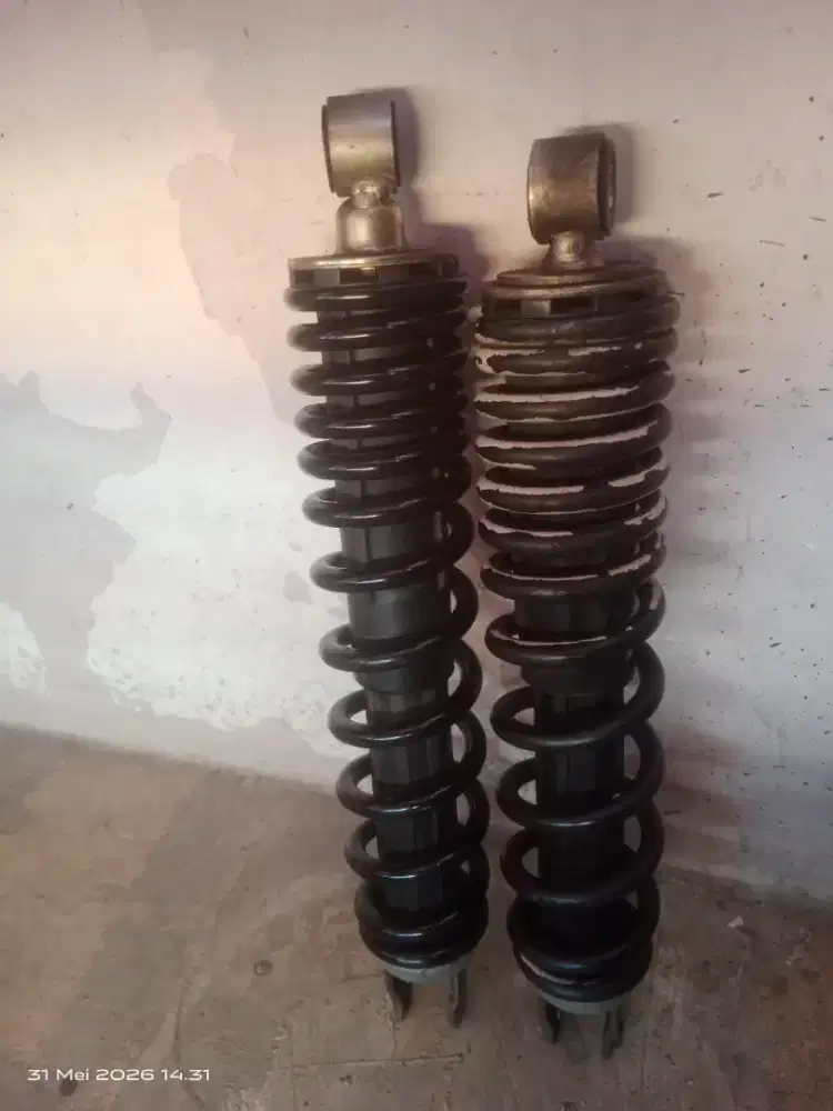 Shock vario 125/150 dan shock beat