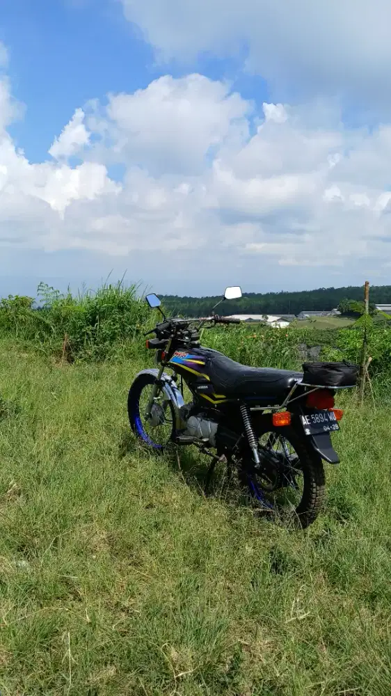 Honda win 100 tahun 2004