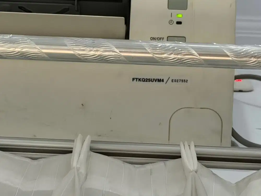 Daikin inverter 1 pk Thailand mulus