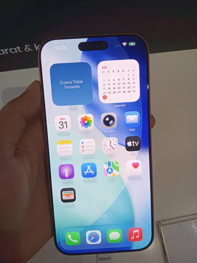 iphone 17 pro max (BNIB)