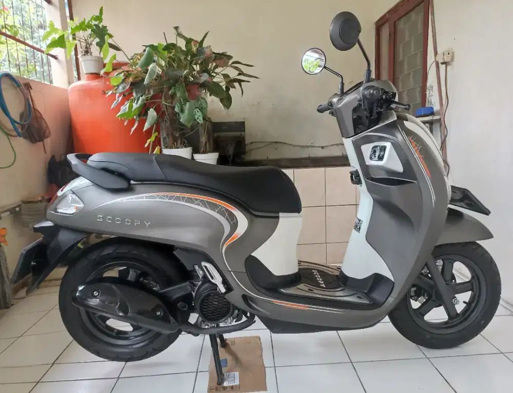 Honda scoopy Sporty tahun 2025/2026 plat Bekasi kabupaten