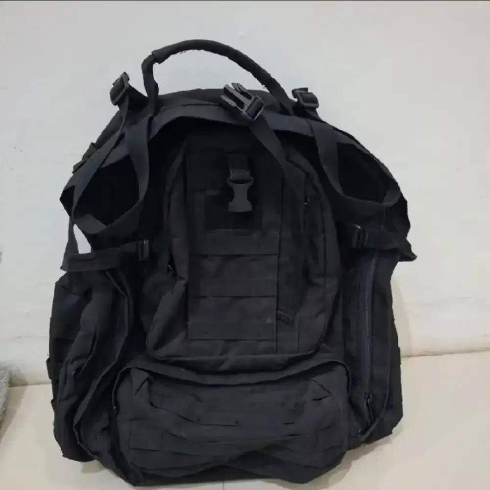 Ransel Hitam / Tas