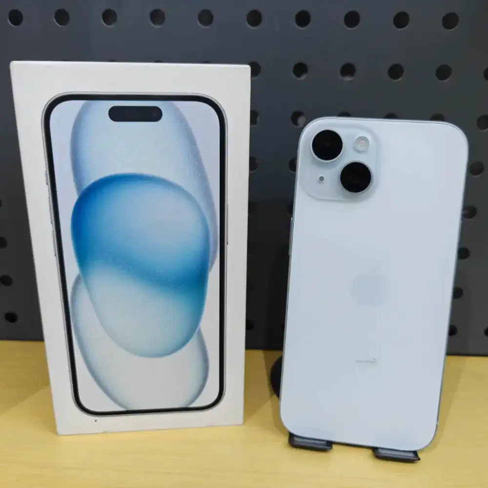 iPhone 15 128GB Blue Ex Resmi Indonesia - Like New