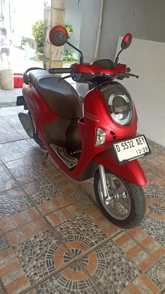 Scoopy new mulus no minus km 5 ribu
