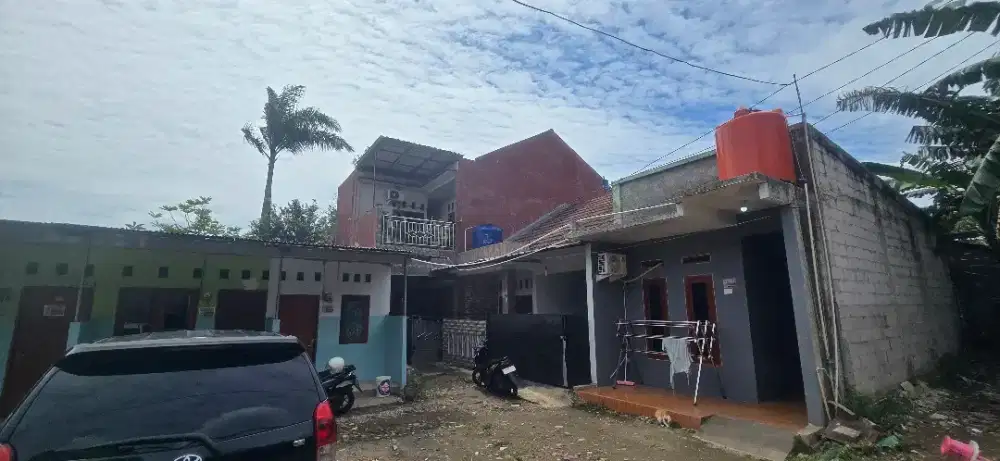 Rumah 2 Lantai Modern Siap Huni - Luas 150m2 Bebas Banjir!