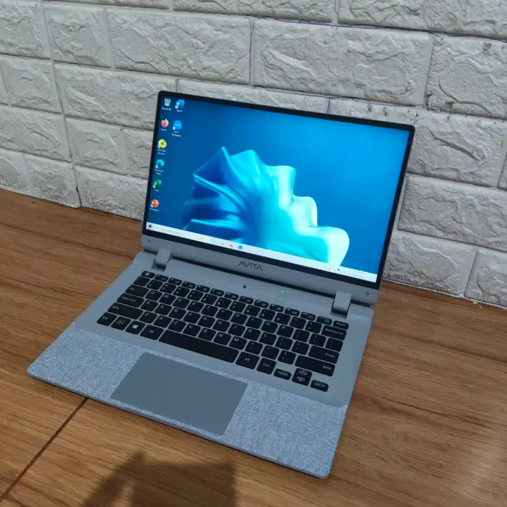 LAPTOP Amerika Tipis Ram 4/128Gb