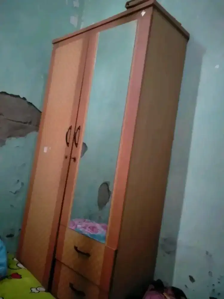 Jual lemari pakaian, nego