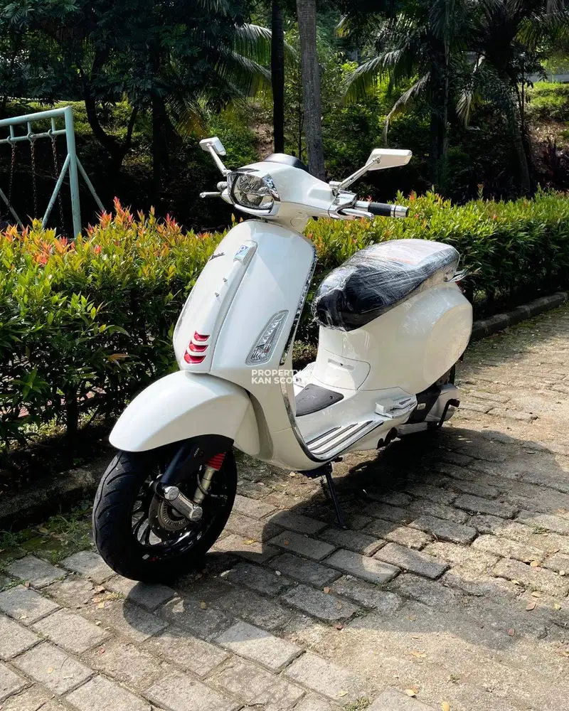 JUAL MURAH VESPA SPRINT S 150 IGET ABS FACELIFT 2022 MULUS