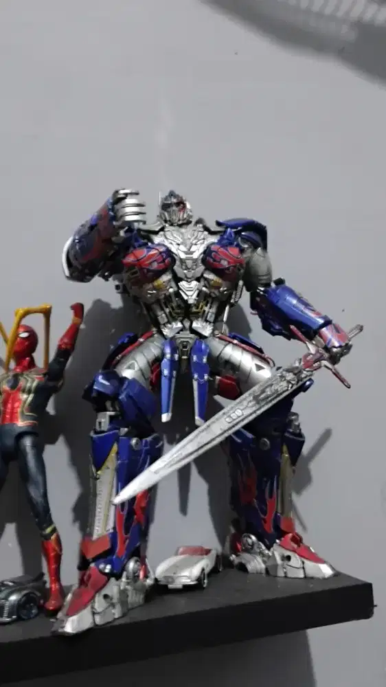 Mainan Transformers,Optimus prime tw-f01