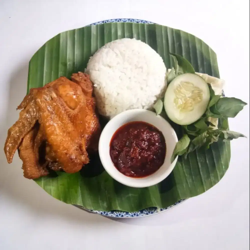 Loker Kios Pecel Lele tanpa tenda atau Cimol