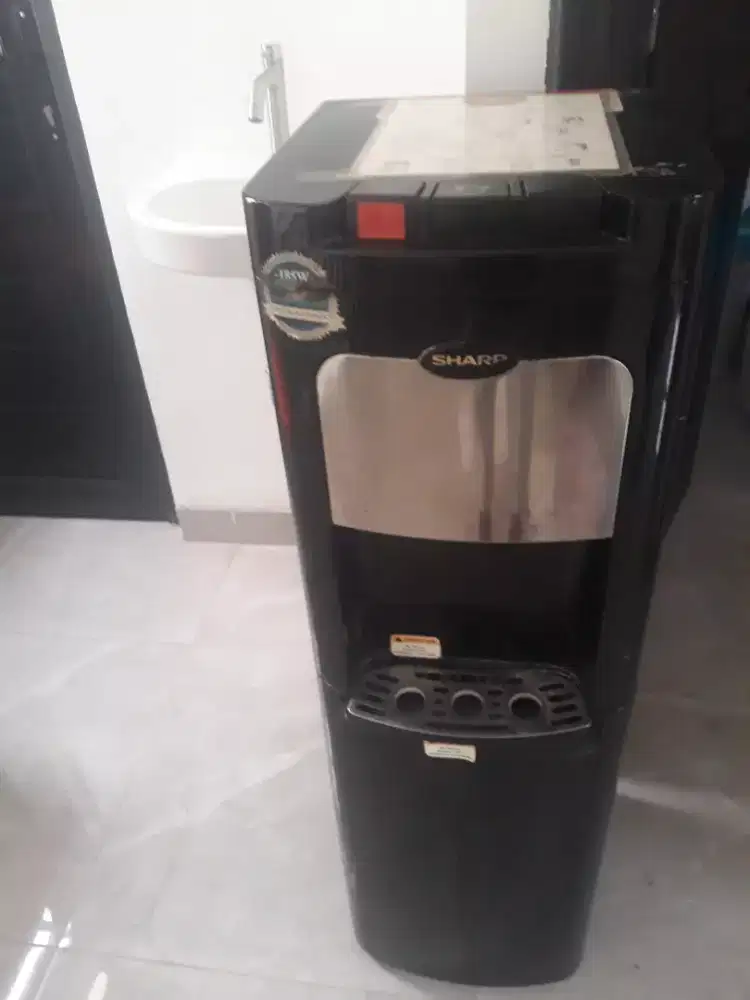 Dijual dispenser