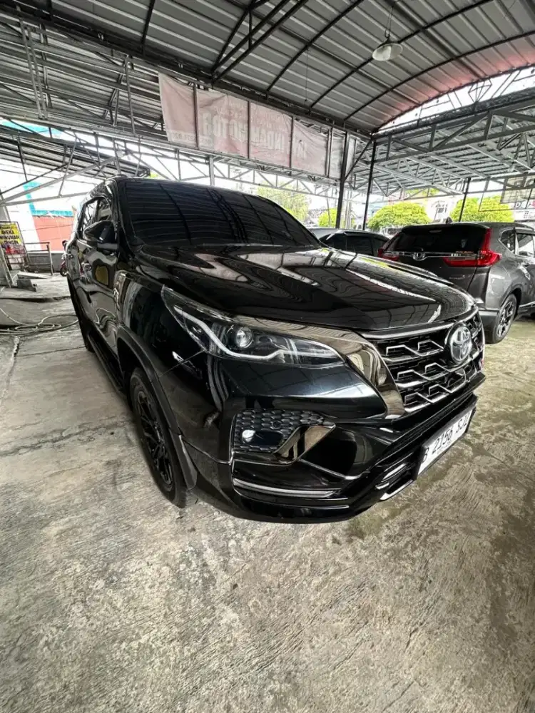 Di jual Fortuner GR SPORT 2.8 Diesel tahun 2022