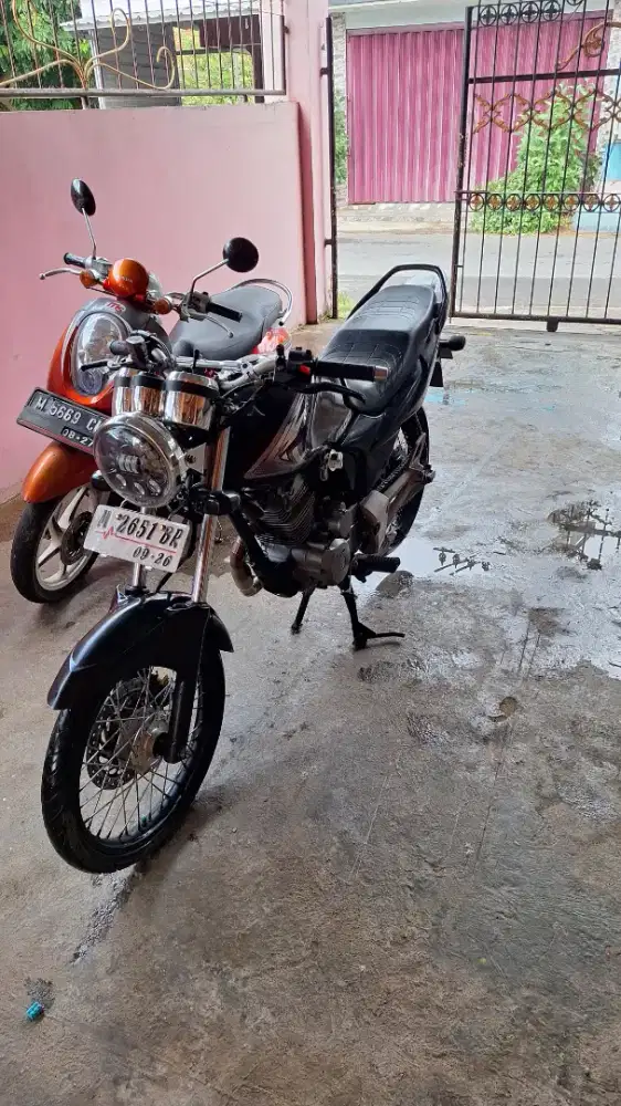 BU dijual motor Megapro Primus Modif simple seperti di gambar