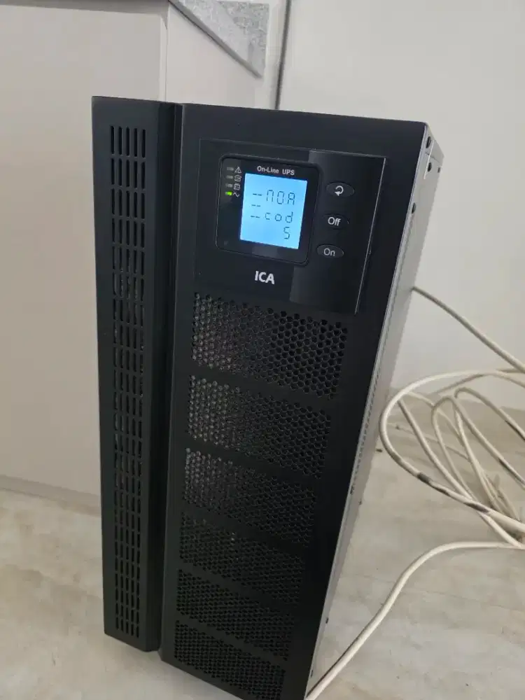 UPS merk ICA tipe SE 6100