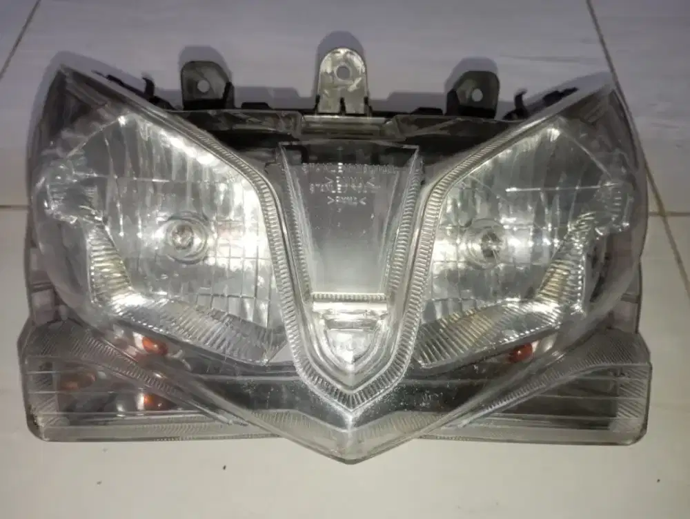 lampu depan Vario 125 old orisinil