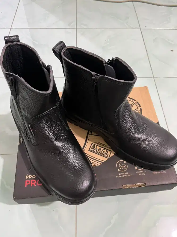 Safety shoes sepatu kerja bangunan malaysia baru