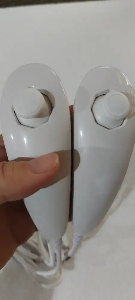 Paket Controller Nintendo Wii / Wii U (2 Wiimote + 2 Nunchuk + Bonus)