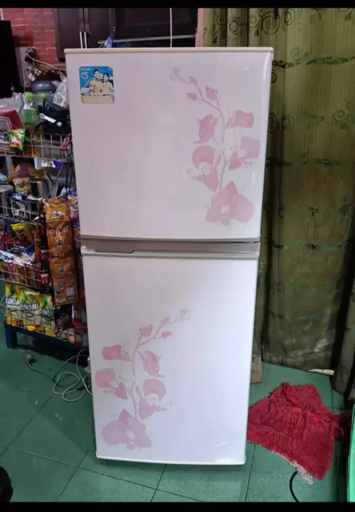 Servis kulkas, ac, mesin cuci panggilan