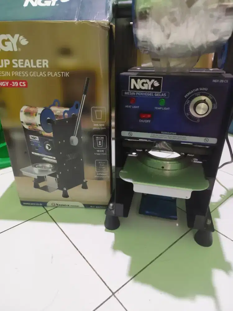 Mesin Cup Seller NGY
