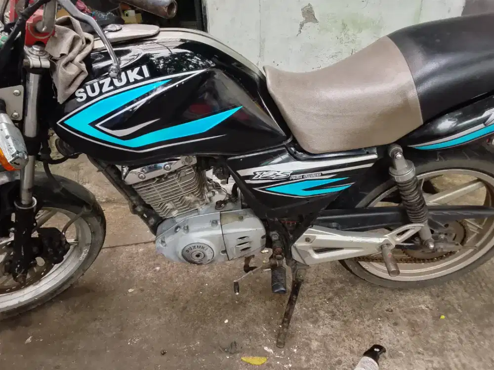 Suzuki thuder 125 THN 2006