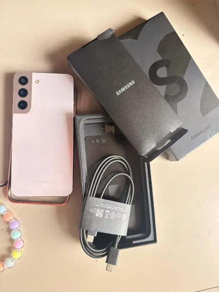 Samsung S22 like new 8/256GB